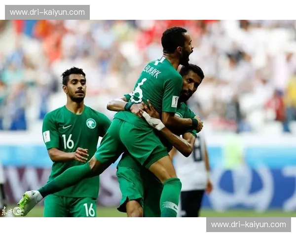 龙鹰争霸：那一夜，中国足球与沙特绿鹰的宿命对决